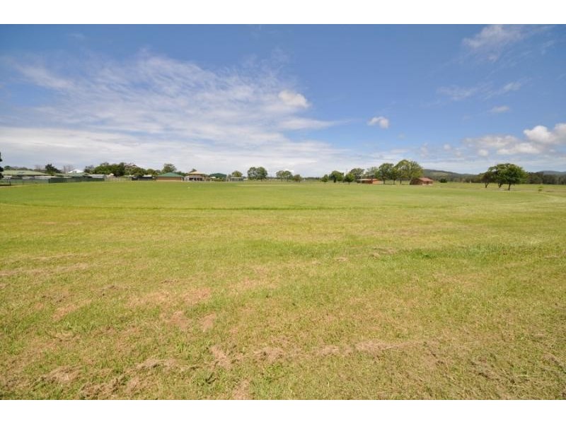 11 East Street, Macksville NSW 2447