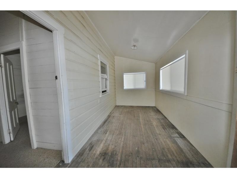 11 East Street, Macksville NSW 2447