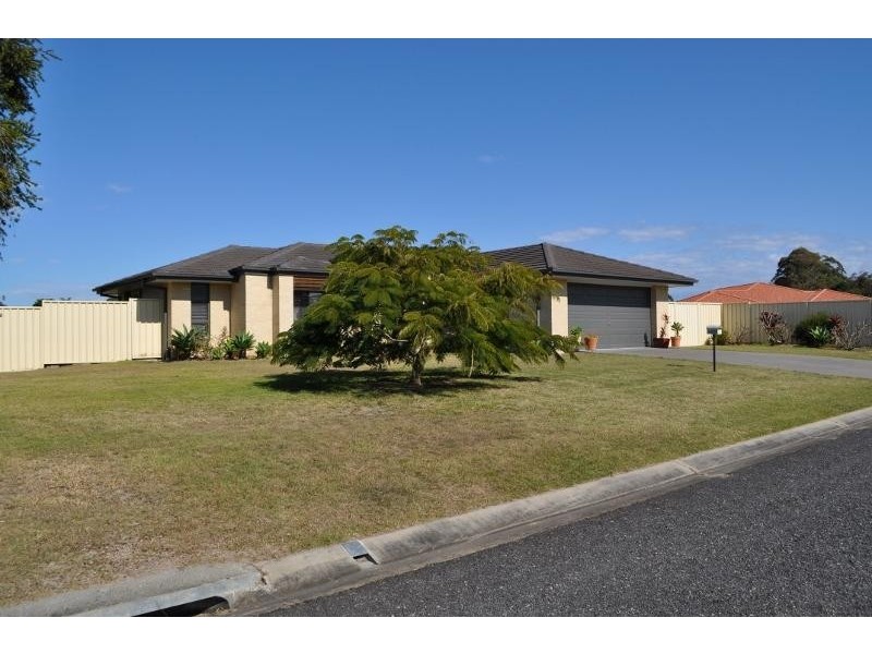 2 Bohemia Court, Stuarts Point NSW 2441