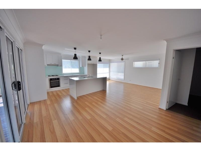 4 River Oak Crescent, Scotts Head NSW 2447