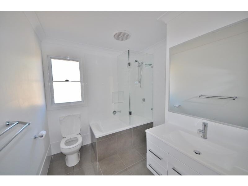 4 River Oak Crescent, Scotts Head NSW 2447