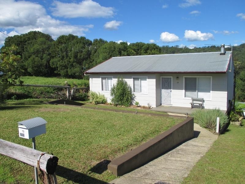 13 Taylors Arm Road, Taylors Arm NSW 2447