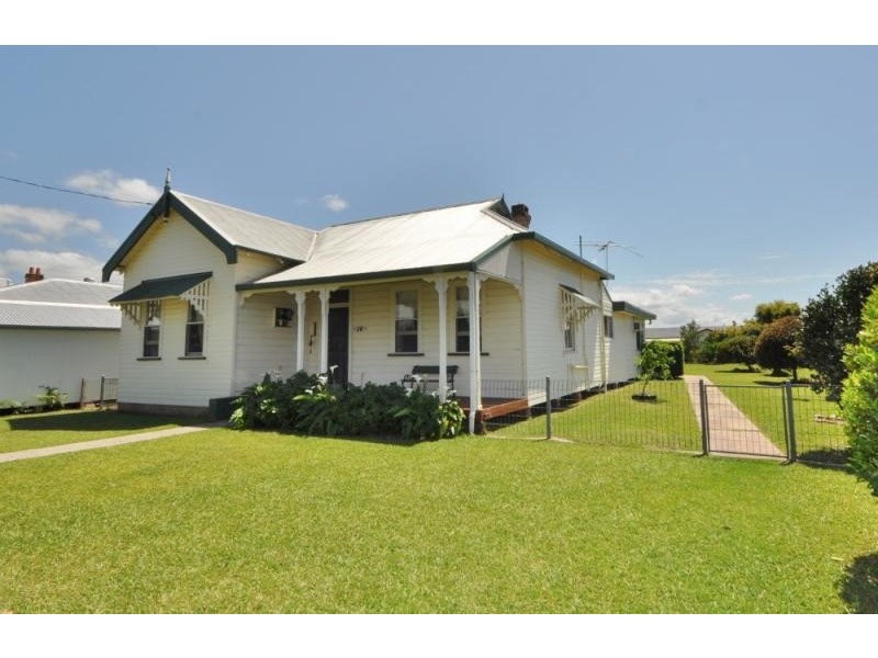 15 Egan Street, Macksville NSW 2447