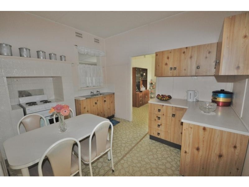 14 East Street, Macksville NSW 2447