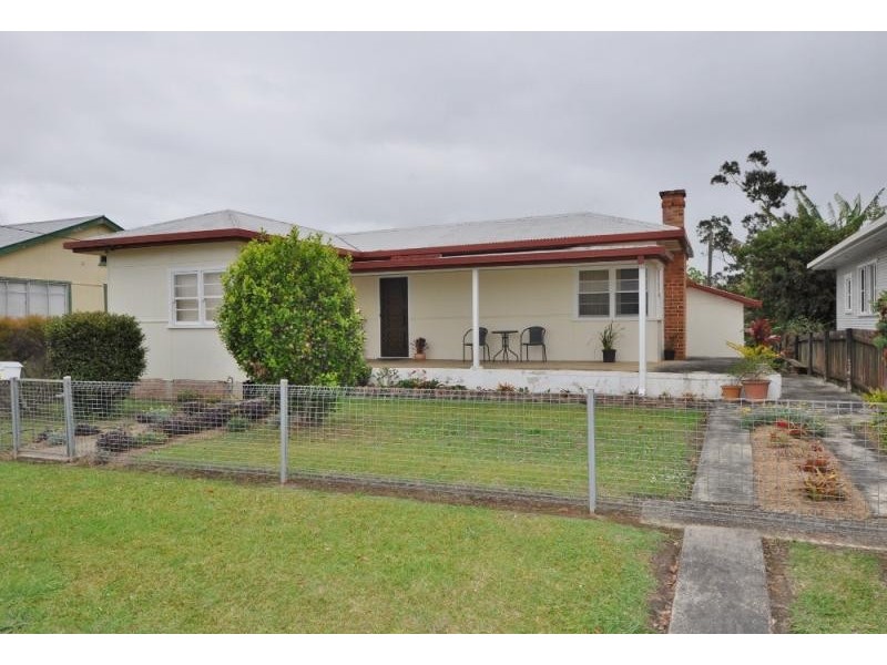 14 East Street, Macksville NSW 2447