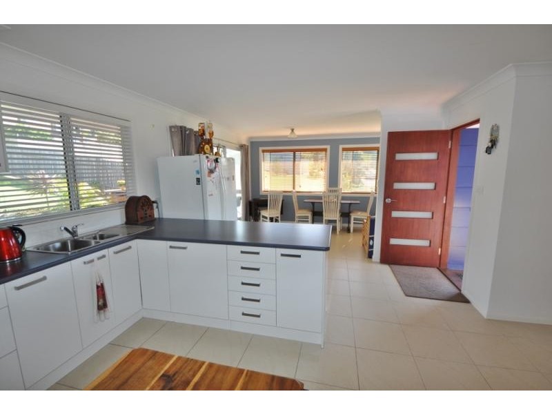 48 McLeod  Drive, Scotts Head NSW 2447