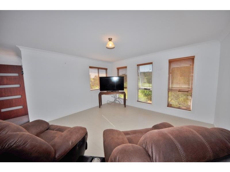 48 McLeod  Drive, Scotts Head NSW 2447