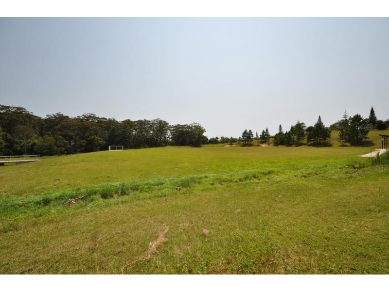 16 Max Graham Drive, Valla Beach NSW 2448