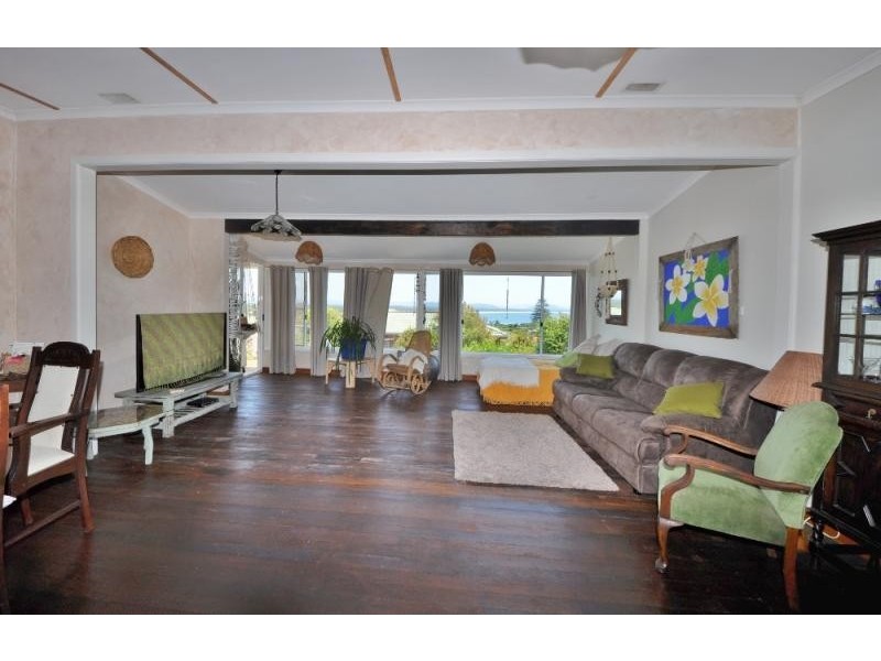 6 Hill Street, Scotts Head NSW 2447