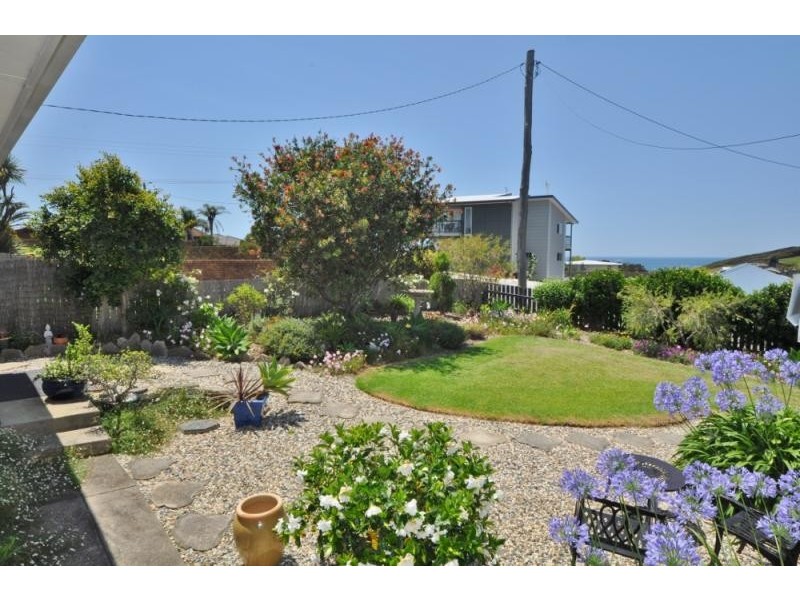 6 Hill Street, Scotts Head NSW 2447