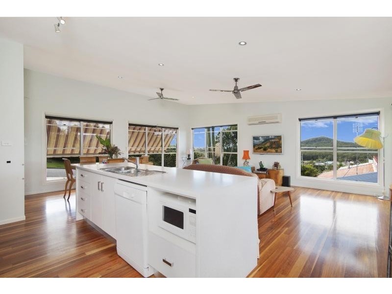 13 Vista  Way, Scotts Head NSW 2447