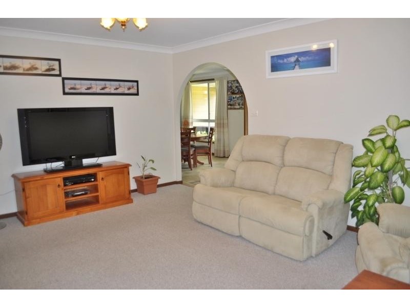 2 Seventeenth  Avenue, Stuarts Point NSW 2441