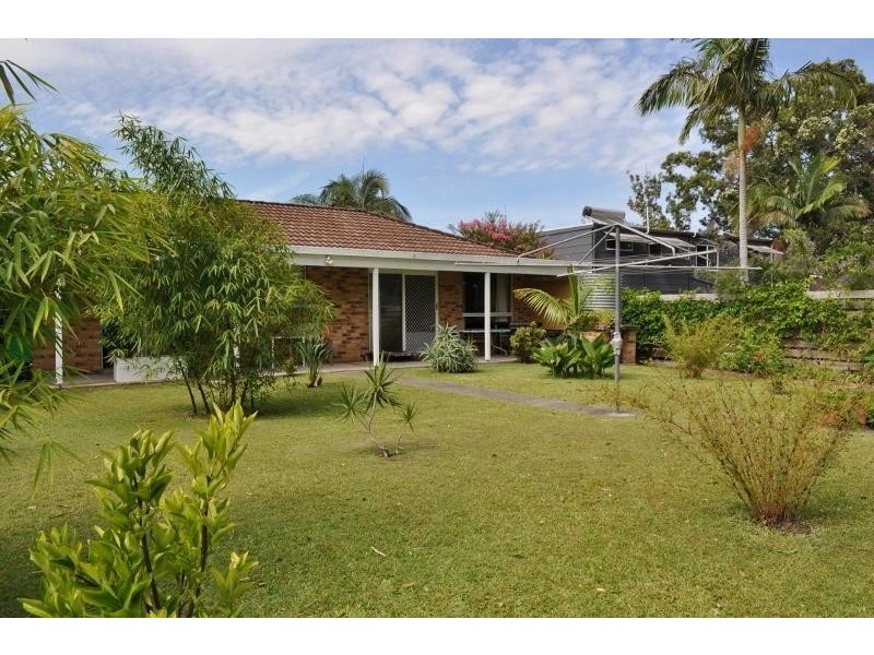 2 Seventeenth  Avenue, Stuarts Point NSW 2441