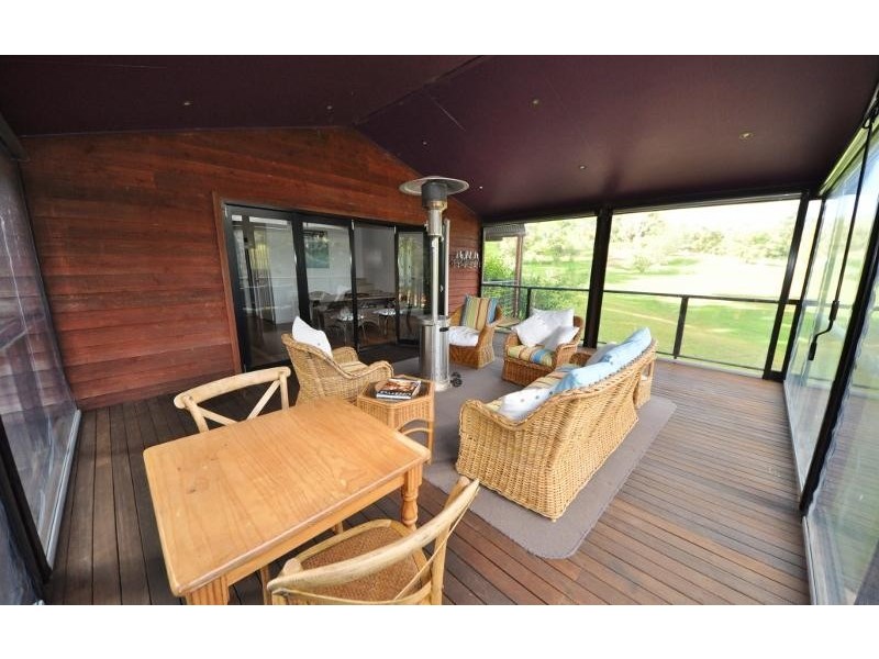 16 Kerr Drive, Macksville NSW 2447