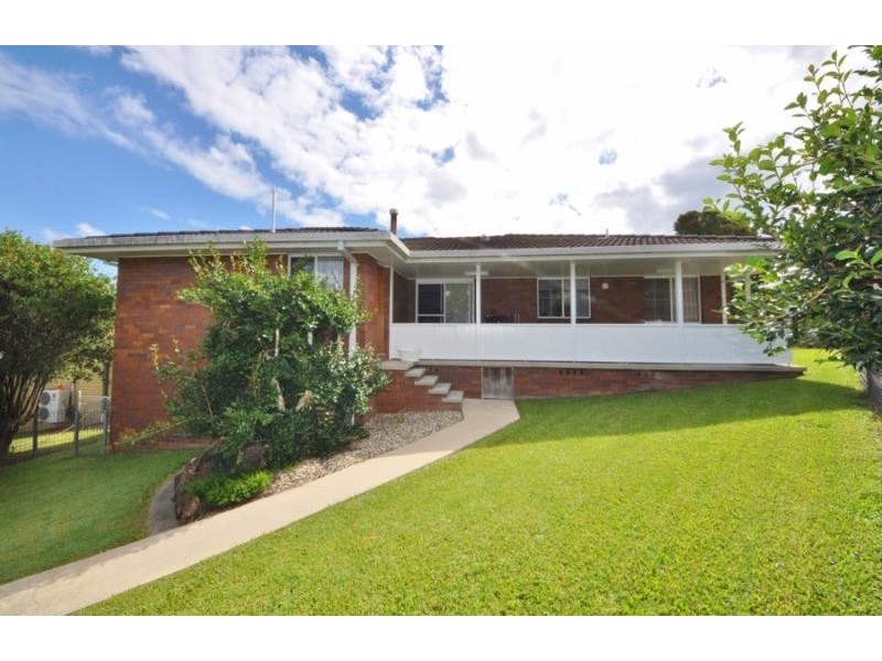 15 Glenmore Crescent, Macksville NSW 2447