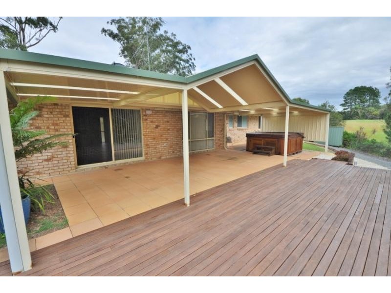 33 Auld Close, Valla NSW 2448