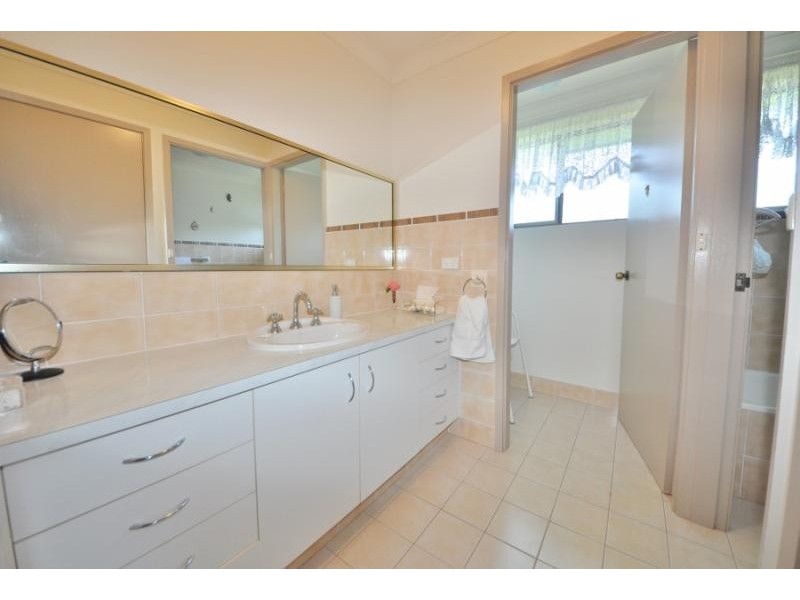 8 Main Street, Donnellyville NSW 2447