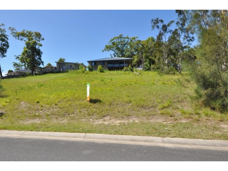 11 Sandpiper Drive, Scotts Head NSW 2447