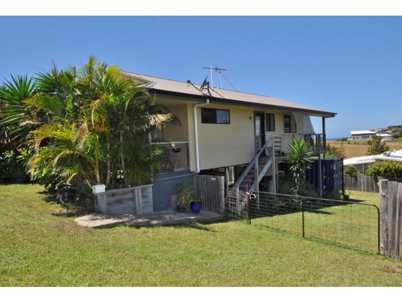 13 Hill Street, Scotts Head NSW 2447