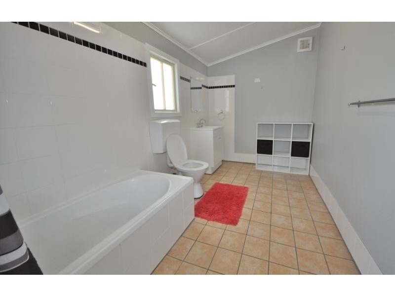 3 Barrie  Street, Macksville NSW 2447