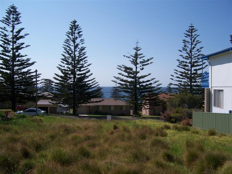 8 Monash  Avenue TUROSS HEAD 2537, Tuross Head NSW 2537