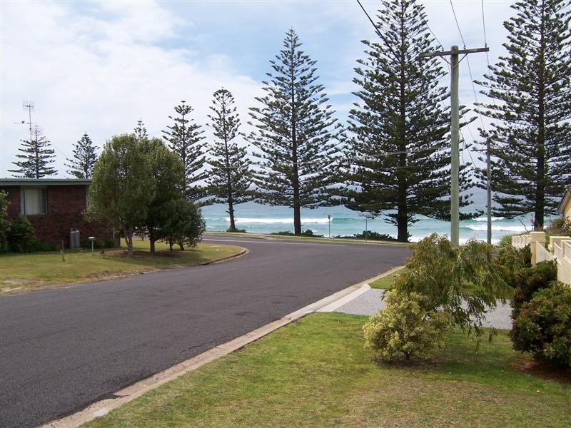 23 Kitchener  Road TUROSS HEAD 2537, Tuross Head NSW 2537