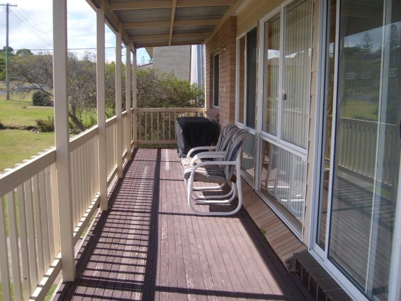 8 Whiting Street TUROSS HEAD 2537, Tuross Head NSW 2537