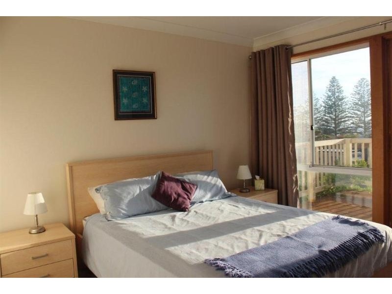 8 Whiting Street TUROSS HEAD 2537, Tuross Head NSW 2537