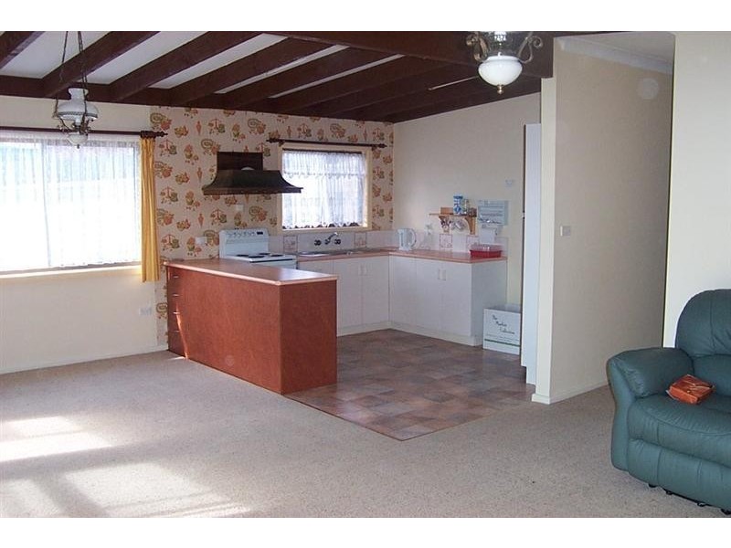 8 Oaks Avenue TUROSS HEAD 2537, Tuross Head NSW 2537