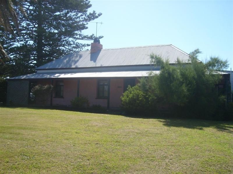 18 Coral Crescent TUROSS HEAD 2537, Tuross Head NSW 2537