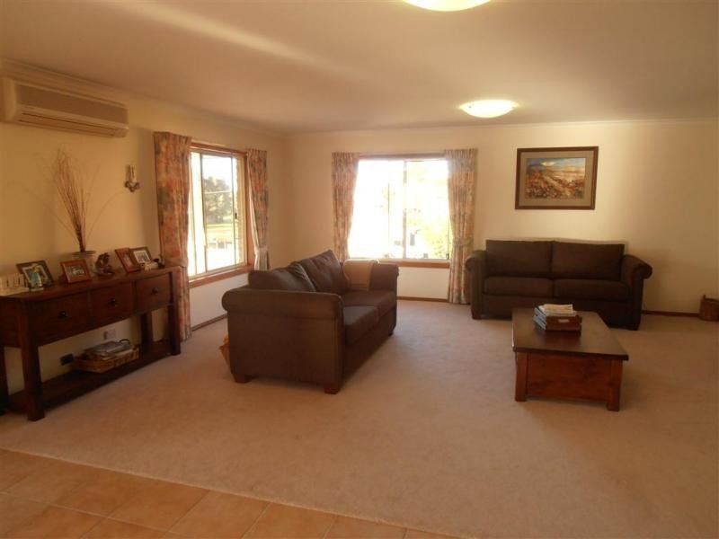 5 Grenville Avenue TUROSS HEAD 2537, Tuross Head NSW 2537