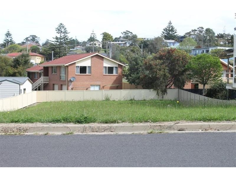 7 Evans Road, Tuross Head NSW 2537