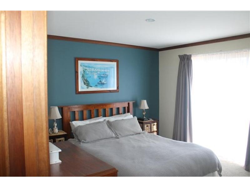 23 Islandview  Road, Tuross Head NSW 2537