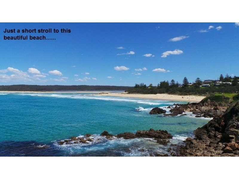 14 Norfolk  Boulevard, Tuross Head NSW 2537