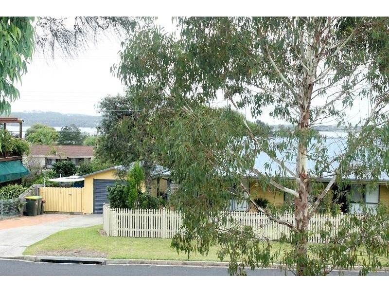 14 Anderson  Avenue, Tuross Head NSW 2537