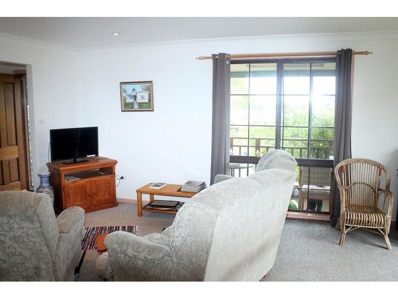 14 Anderson  Avenue, Tuross Head NSW 2537
