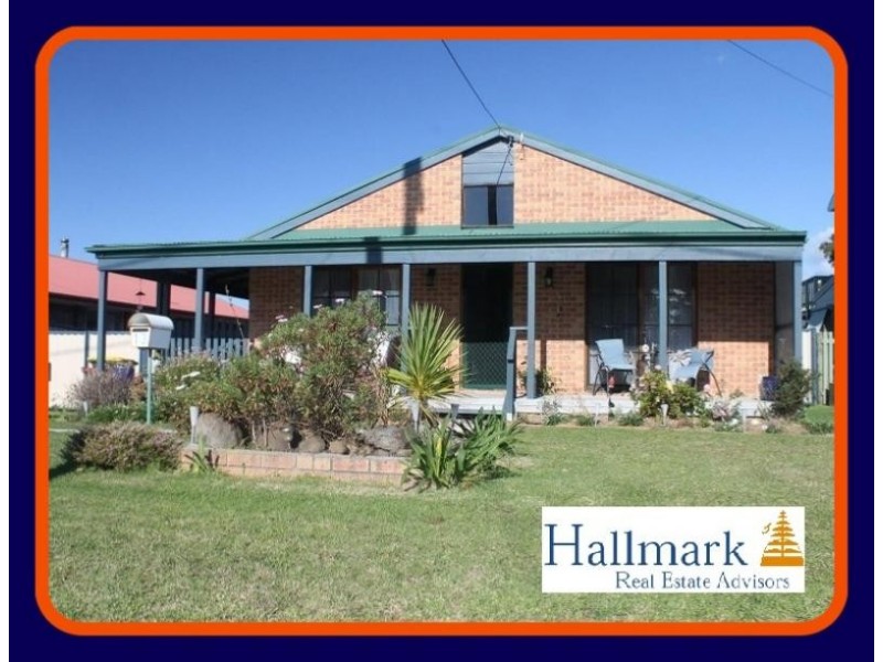 13 Lake Street, Tuross Head NSW 2537