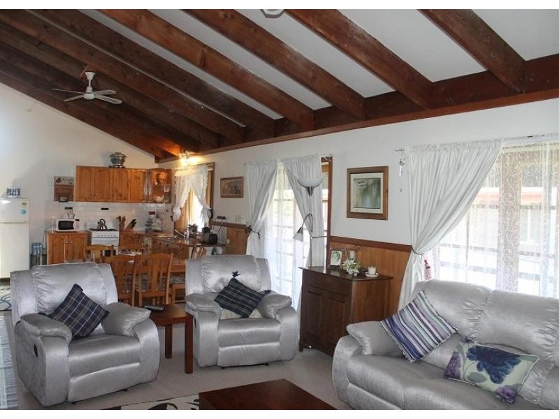 13 Lake Street, Tuross Head NSW 2537