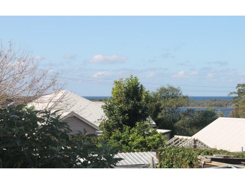 13 Lake Street, Tuross Head NSW 2537