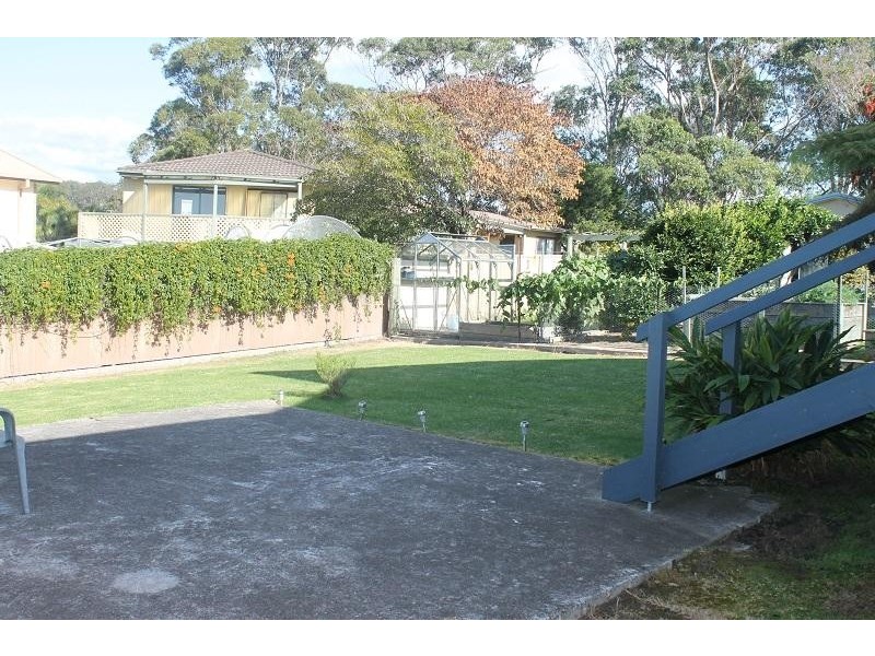 13 Lake Street, Tuross Head NSW 2537