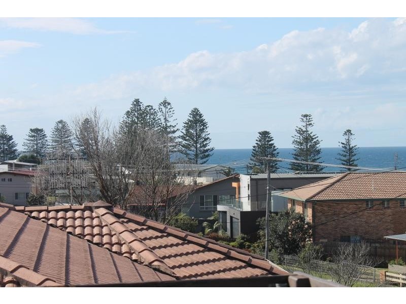 15 Surf Street, Tuross Head NSW 2537