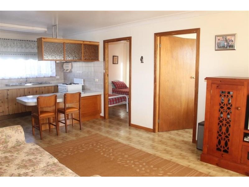 5 Bondi  Street, Tuross Head NSW 2537