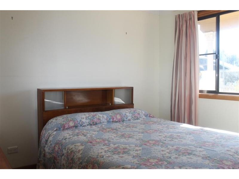 5 Bondi  Street, Tuross Head NSW 2537