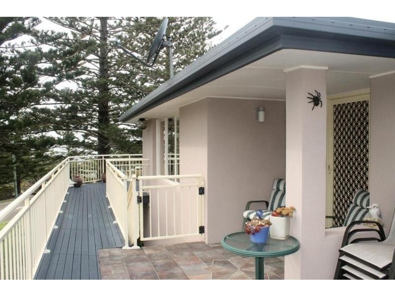 20a Coral Crescent, Tuross Head NSW 2537