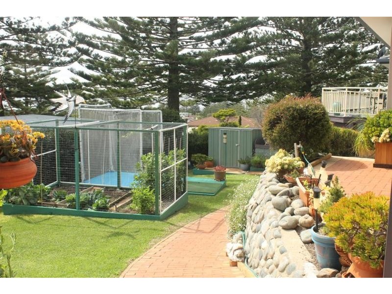 20a Coral Crescent, Tuross Head NSW 2537