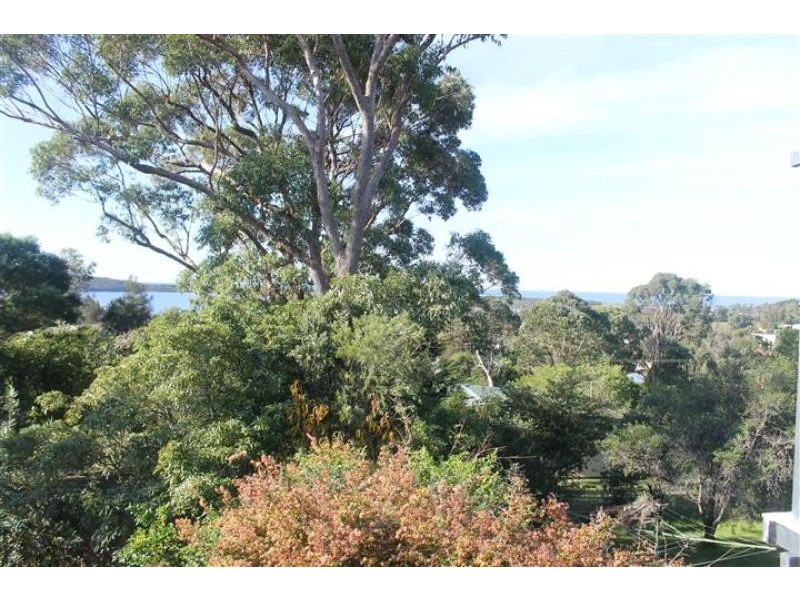 68 Coogee Street, Tuross Head NSW 2537
