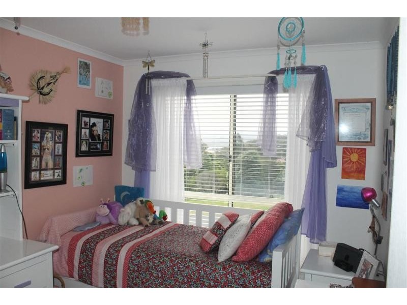 6 Coral Crescent, Tuross Head NSW 2537