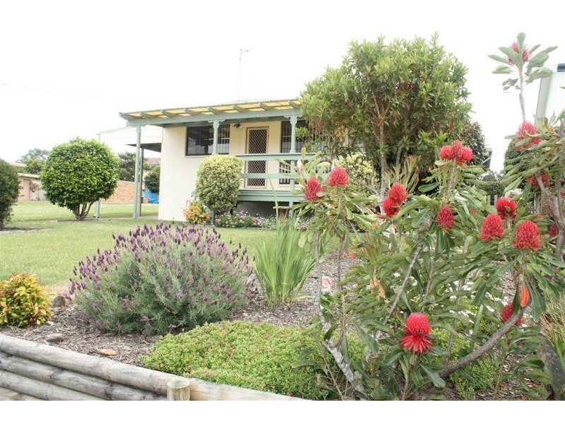 32 Brighton Street, Tuross Head NSW 2537