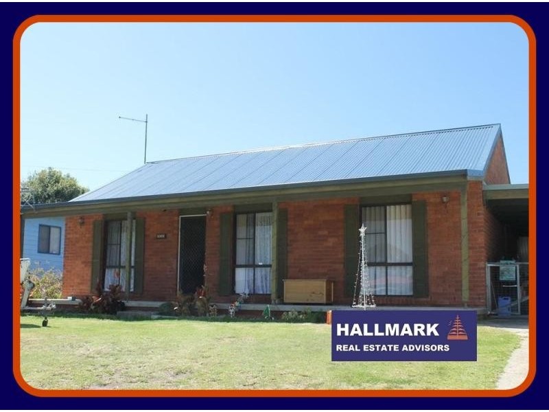 11 Anderson Avenue, Tuross Head NSW 2537