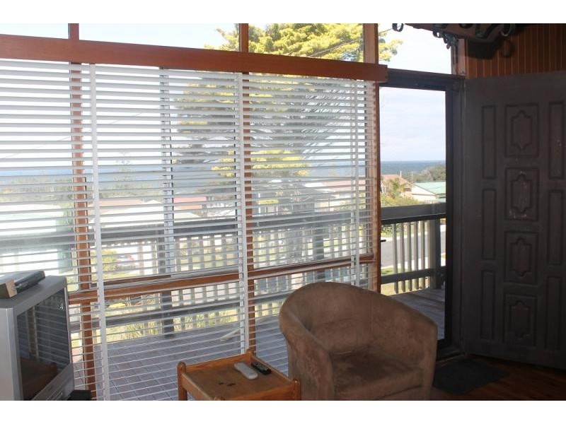 15 Surf  Street, Tuross Head NSW 2537